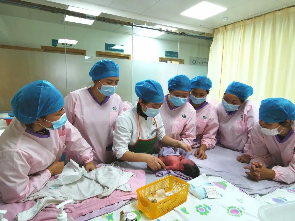 孝感妇婴监护型护送